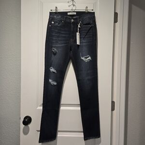 NWT- KanCan Estilo Dark Blue Mid Rise Distressed Skinny Jeans Women's Size 29